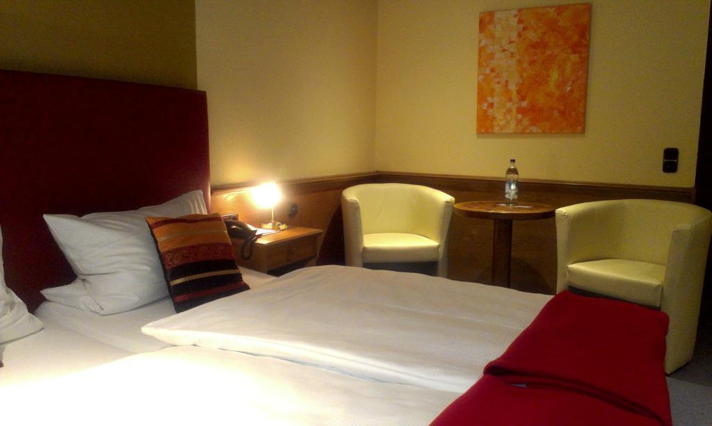 Hotel Zur Post Schönberg 部屋 写真